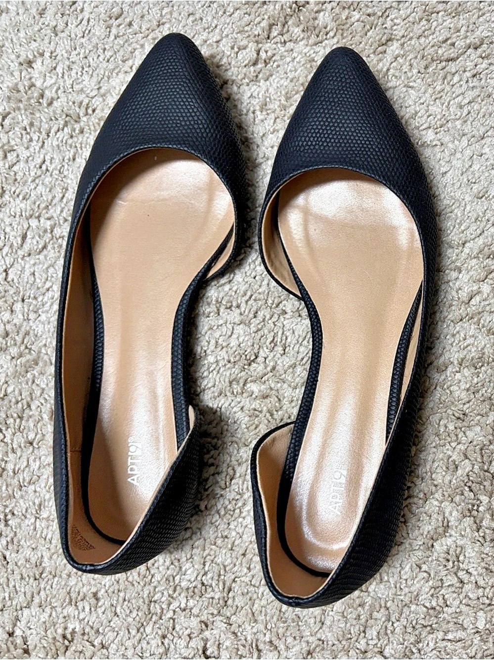 Apt. 9 Pointed Toe Flats in Black Like New